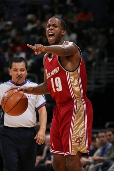 更是引发了 更是引发了