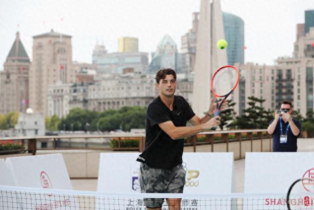 更鲜活地重 更鲜活地重