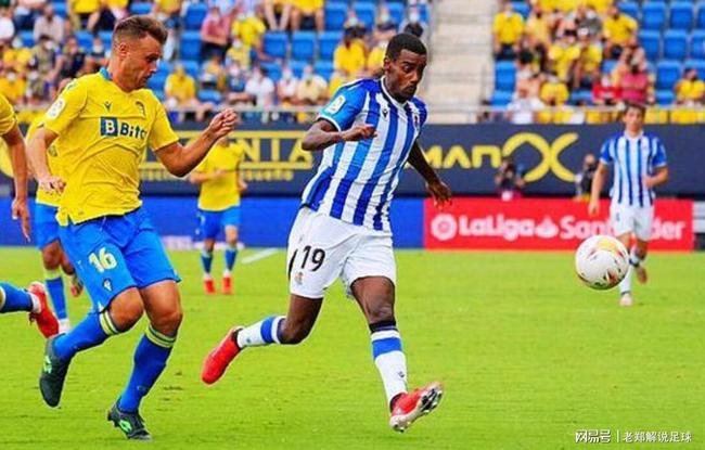 员寥寥无几 员寥寥无几